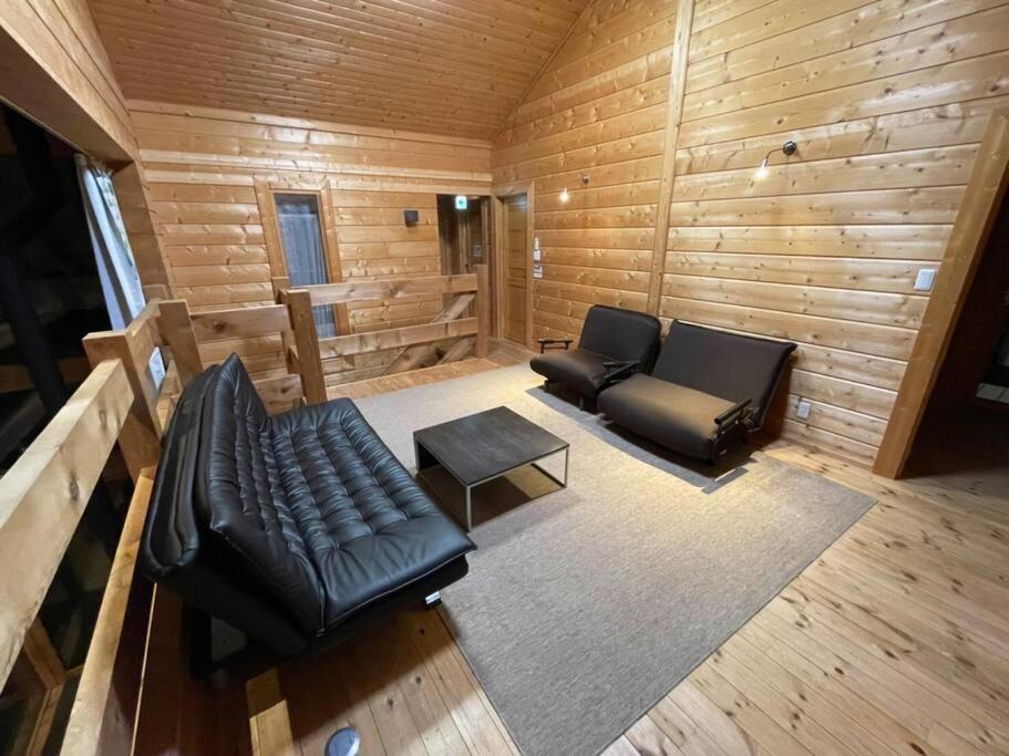 浅間山を眺めるフインランドログハウス 軽井沢町 エクステリア 写真