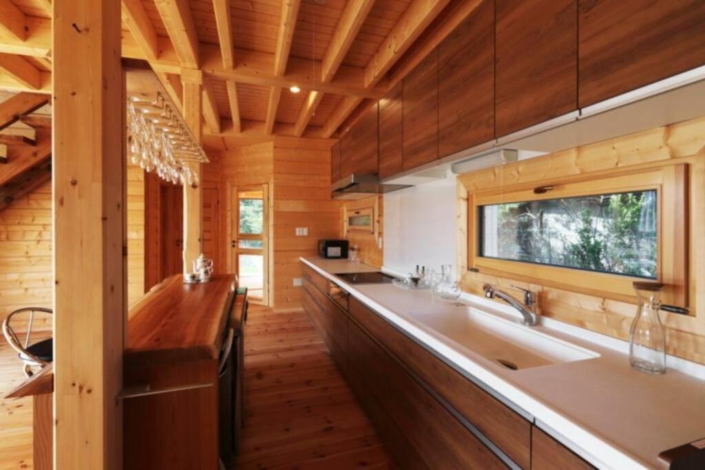 浅間山を眺めるフインランドログハウス 軽井沢町 エクステリア 写真
